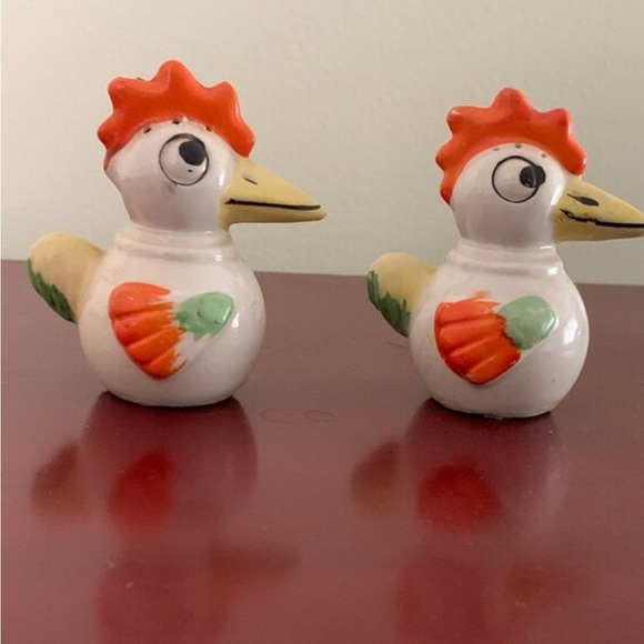 rooster salt and pepper shakers - original cork bottom - made in Japan - Picture 6 of 8